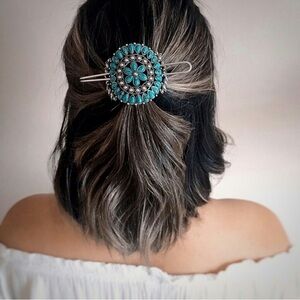 Chloe + Isabel Turquoise and Silver Hair Accessory
B1